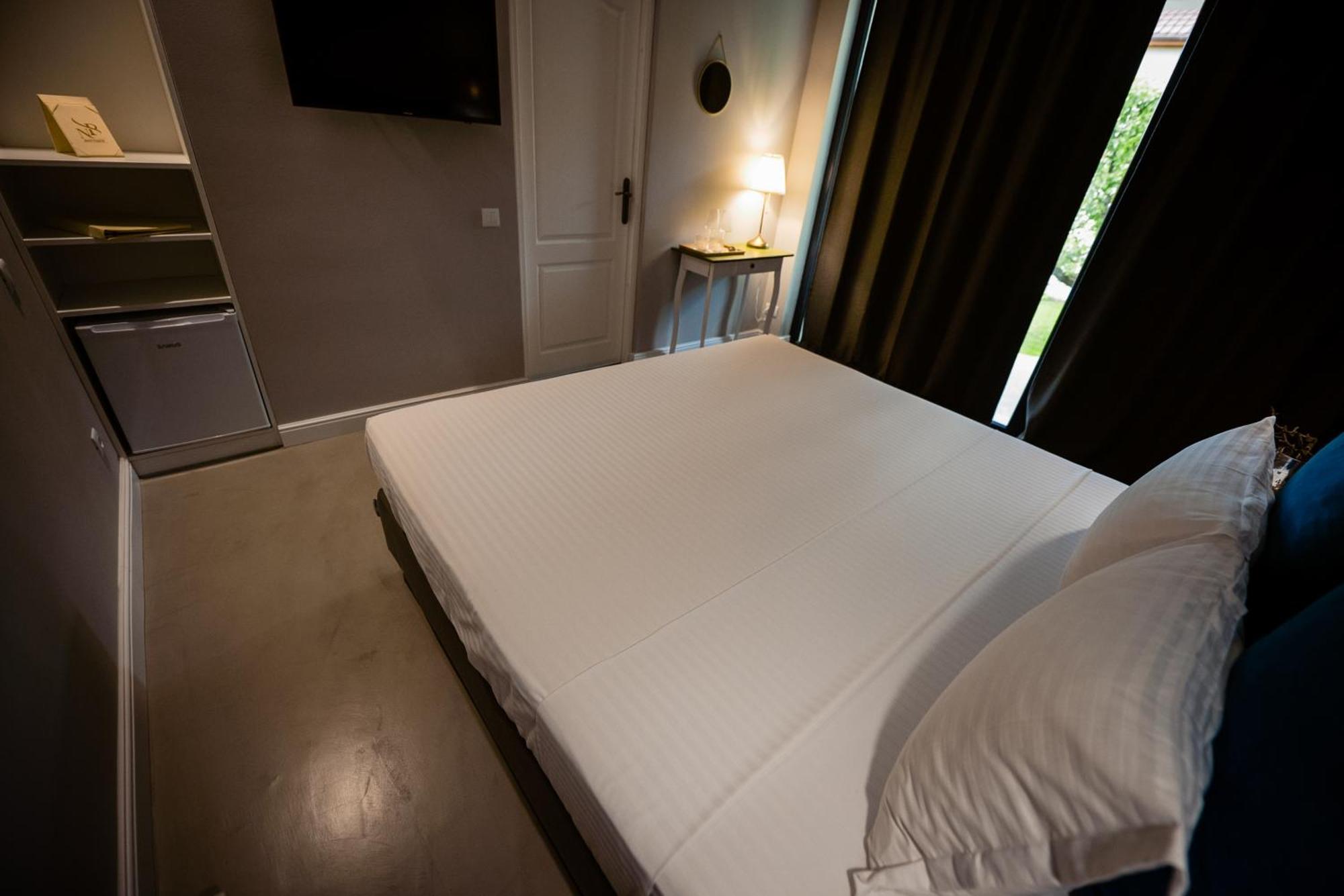 Nb Boutique Hotel Tuzla Ngoại thất bức ảnh
